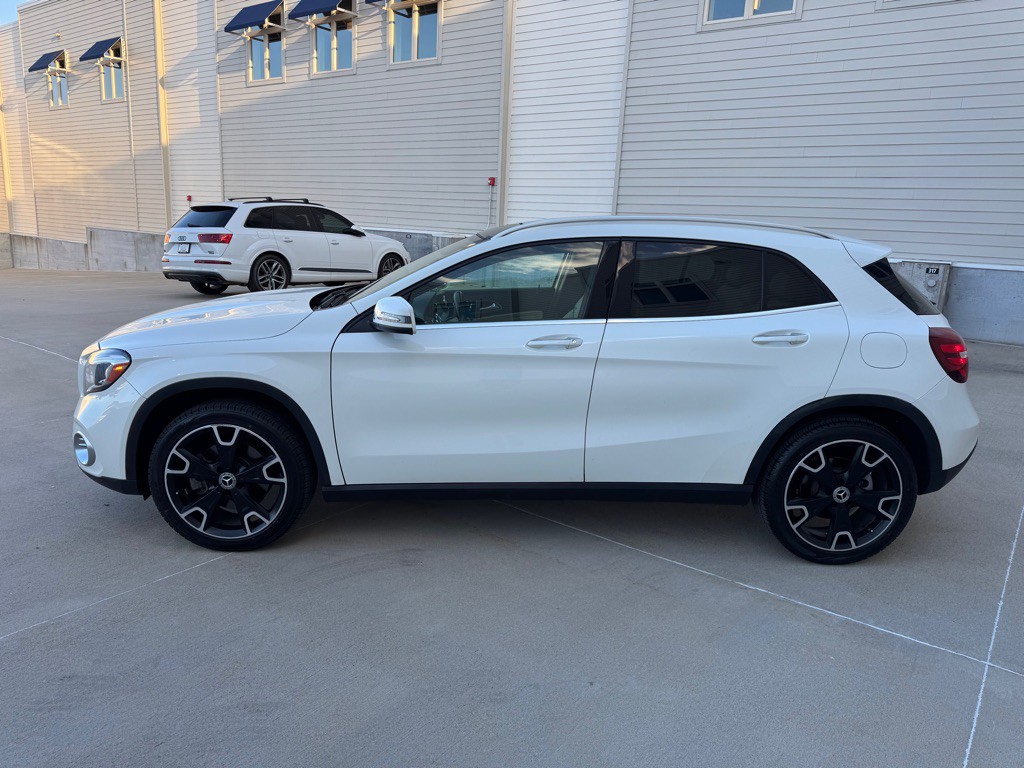 2018 Mercedes-Benz GLA-Class Image 2