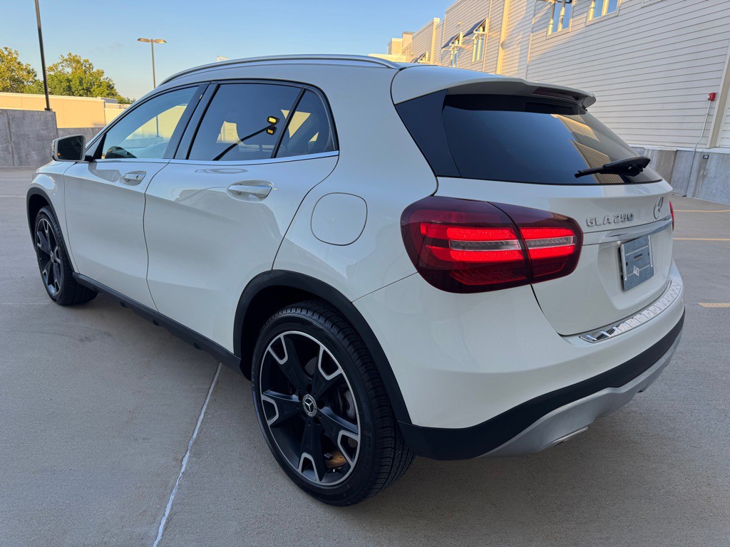 2018 Mercedes-Benz GLA-Class Image 3
