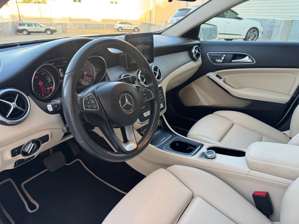 2018 Mercedes-Benz GLA-Class Image 10