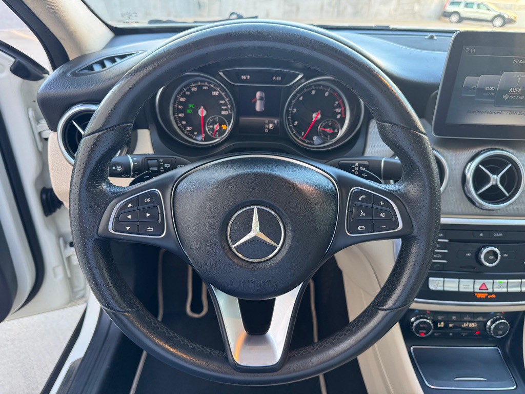 2018 Mercedes-Benz GLA-Class Image 13
