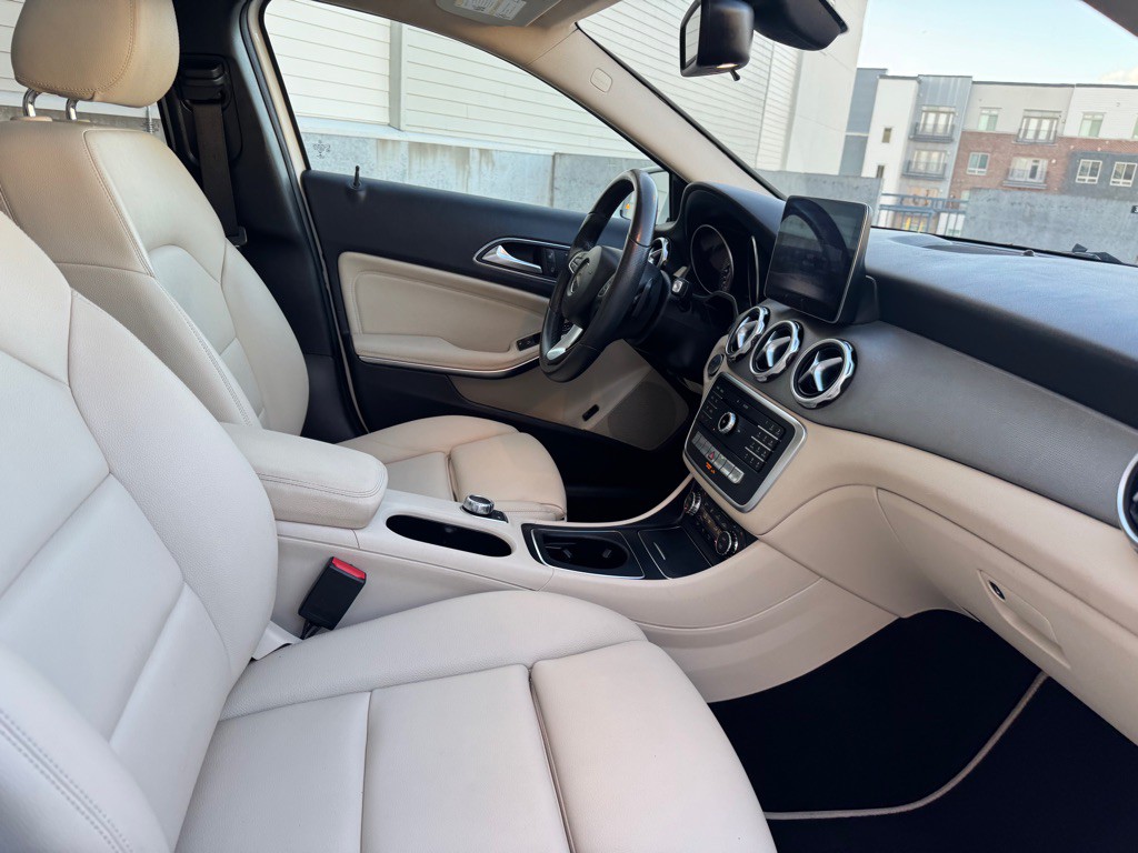 2018 Mercedes-Benz GLA-Class Image 27