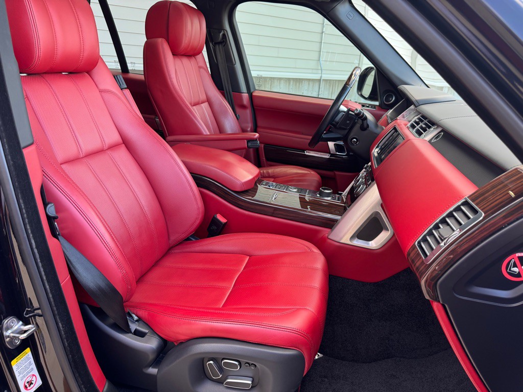 2014 Land Rover Range Rover Image 34