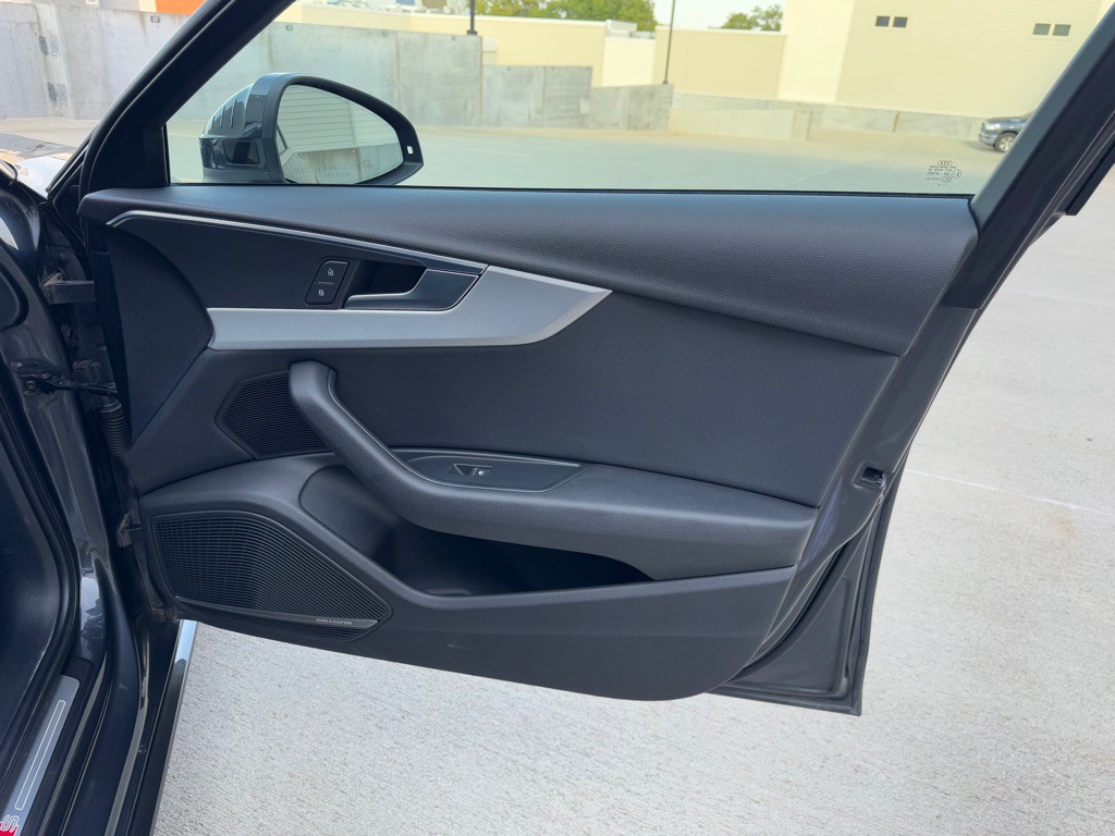 2017 Audi A4 Image 29