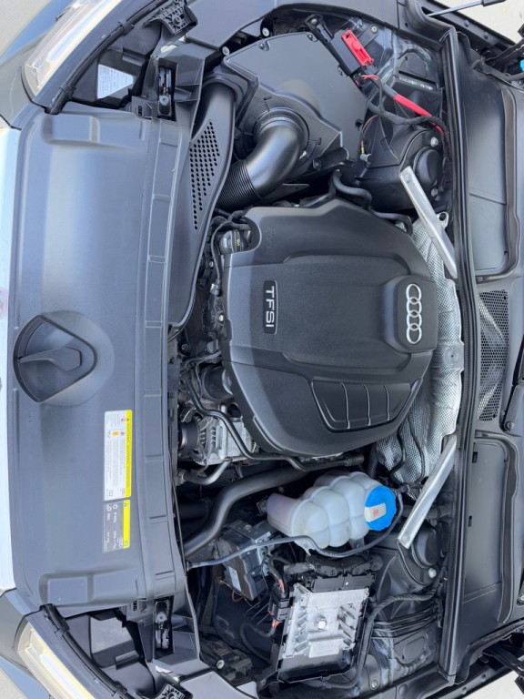 2017 Audi A4 Image 32