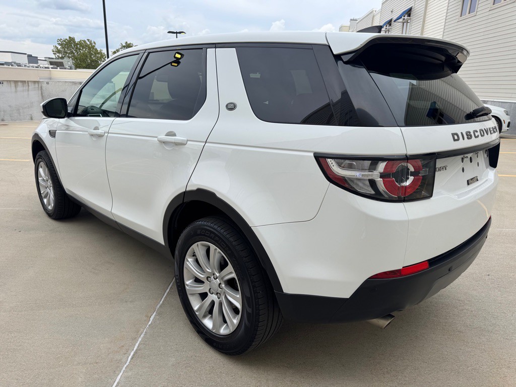 2019 Land Rover Discovery Sport Image 5