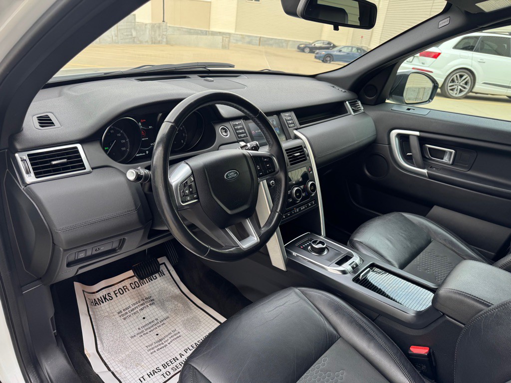 2019 Land Rover Discovery Sport Image 11
