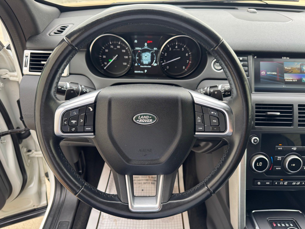 2019 Land Rover Discovery Sport Image 13