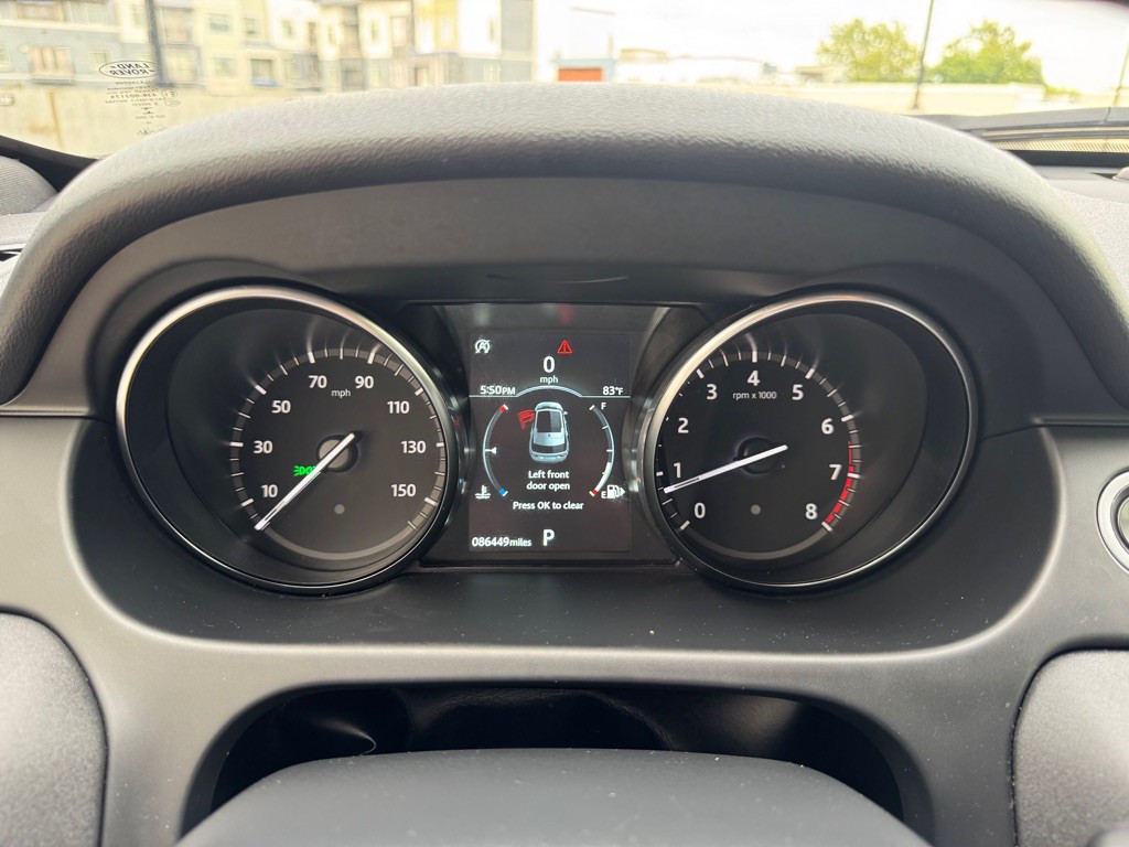 2019 Land Rover Discovery Sport Image 14