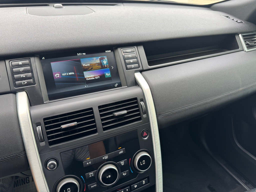 2019 Land Rover Discovery Sport Image 15