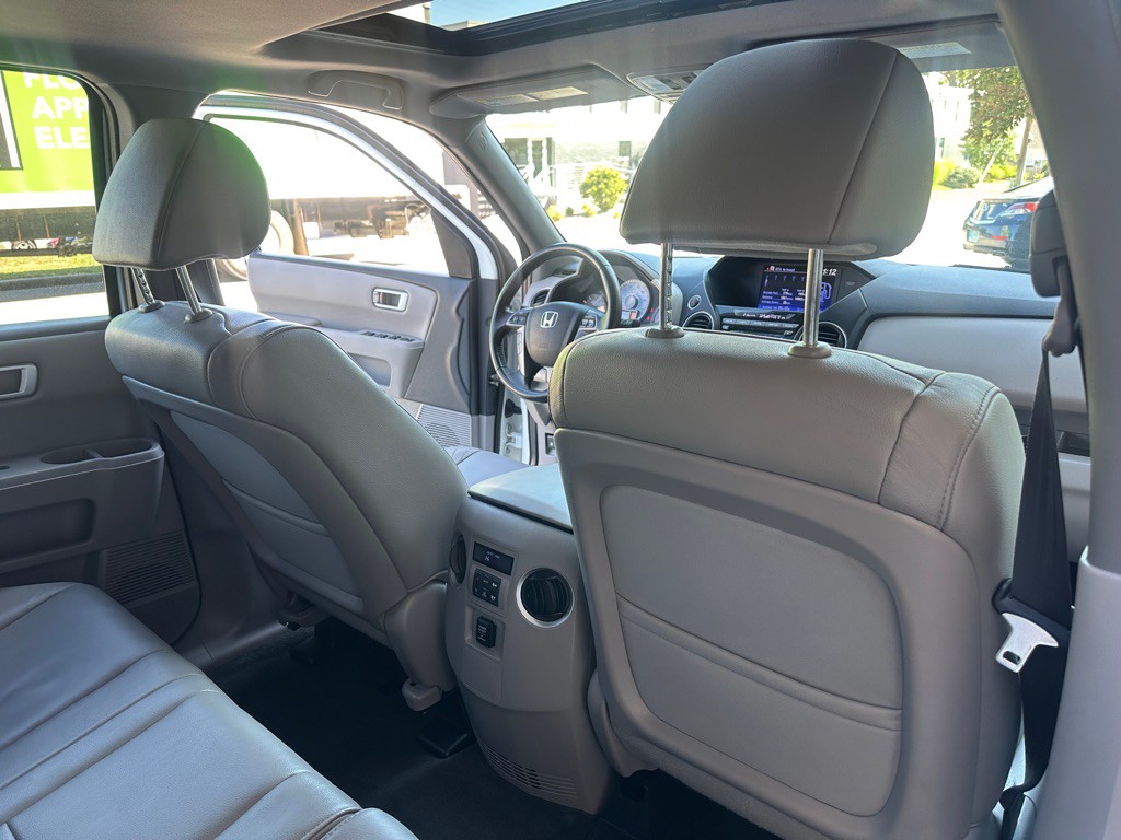 2014 Honda Pilot Image 23