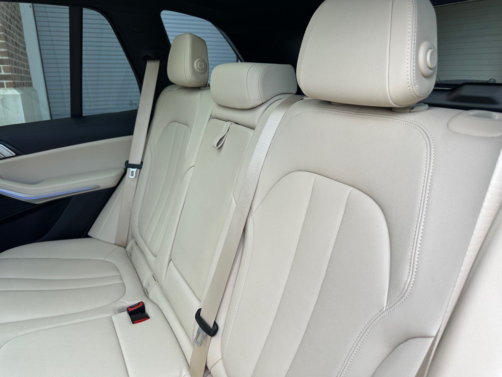 2020 BMW X5 Image 19