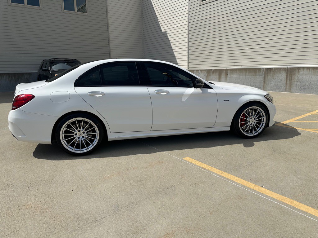 2016 Mercedes-Benz C-Class Image 8