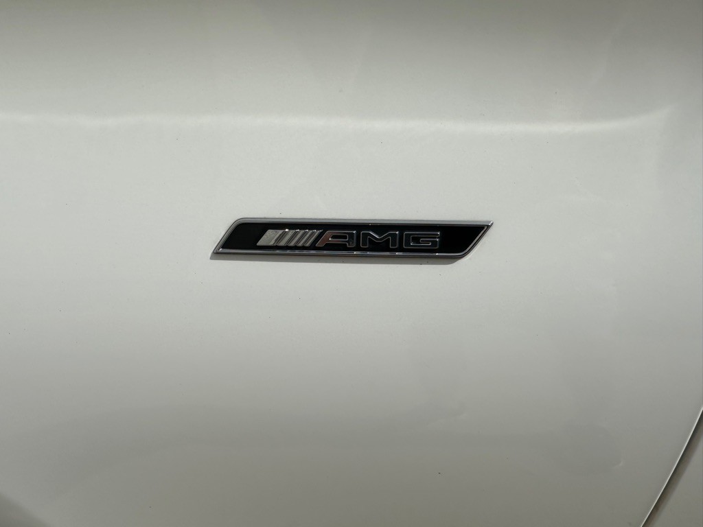 2016 Mercedes-Benz C-Class Image 13