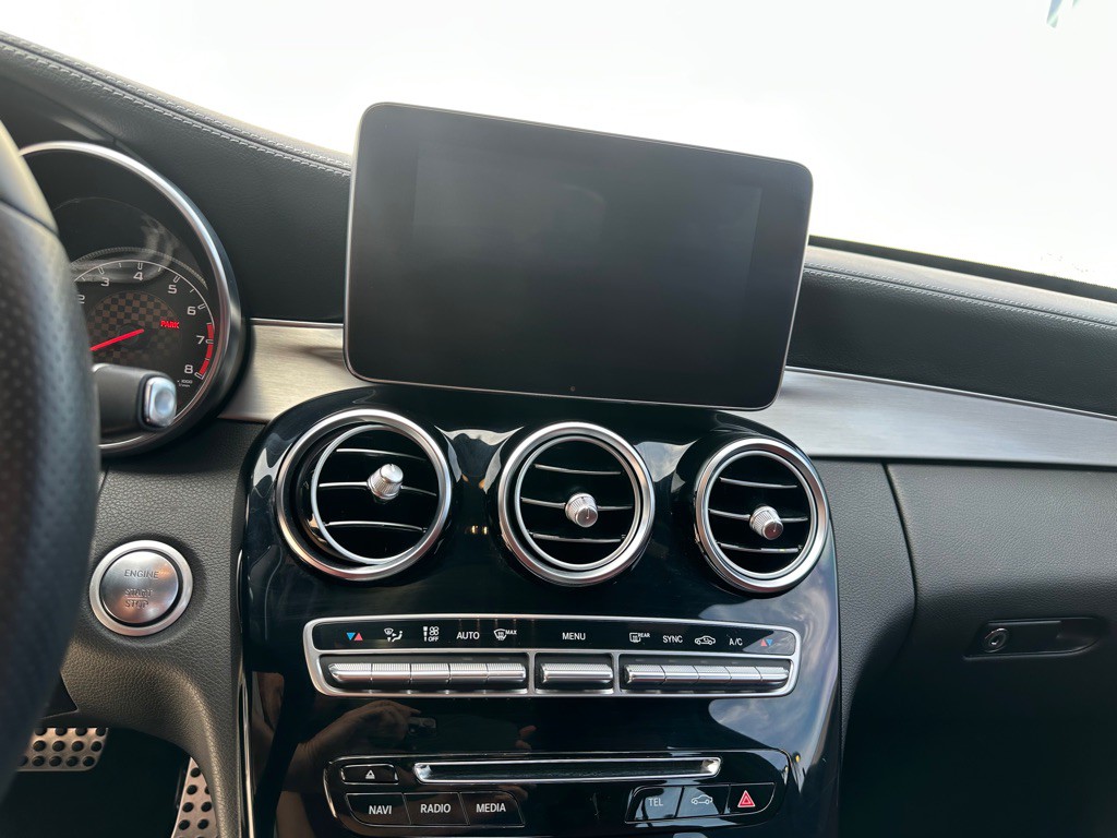 2016 Mercedes-Benz C-Class Image 16
