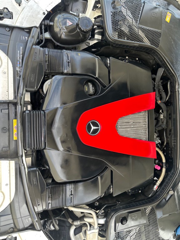 2016 Mercedes-Benz C-Class Image 32