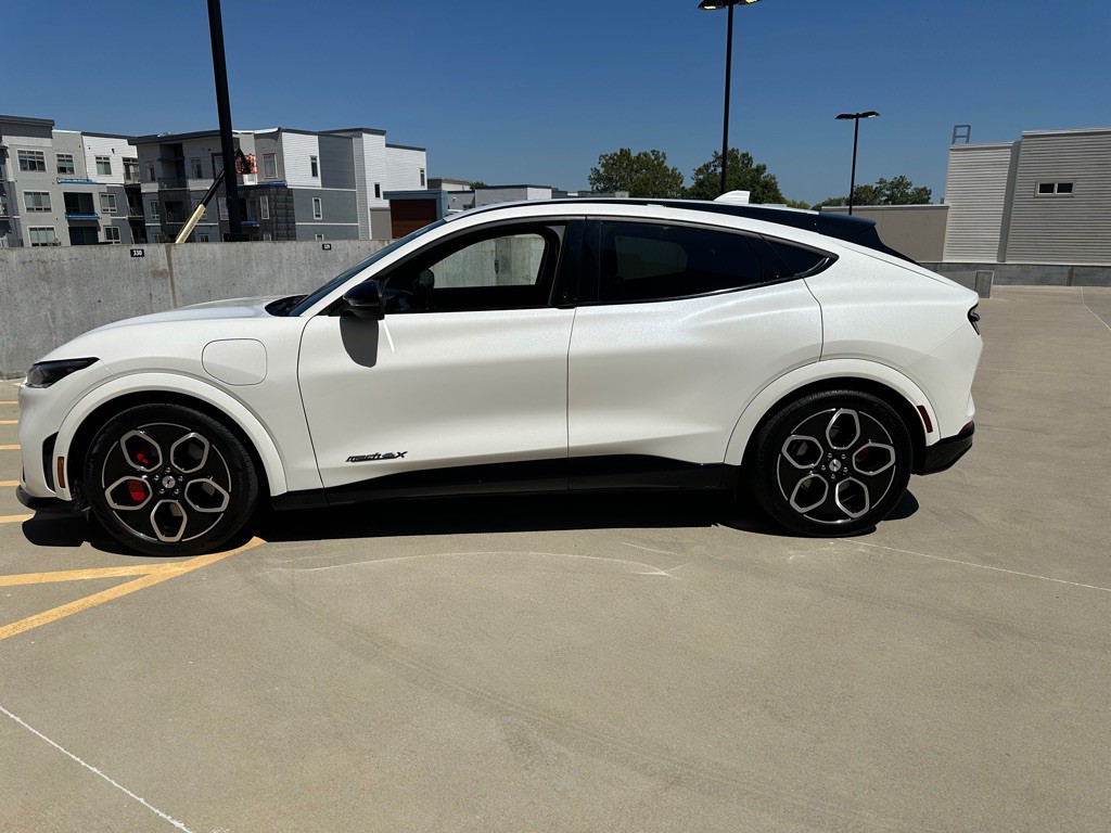 2021 Ford Mustang Image 4