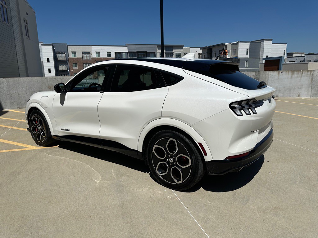 2021 Ford Mustang Image 5