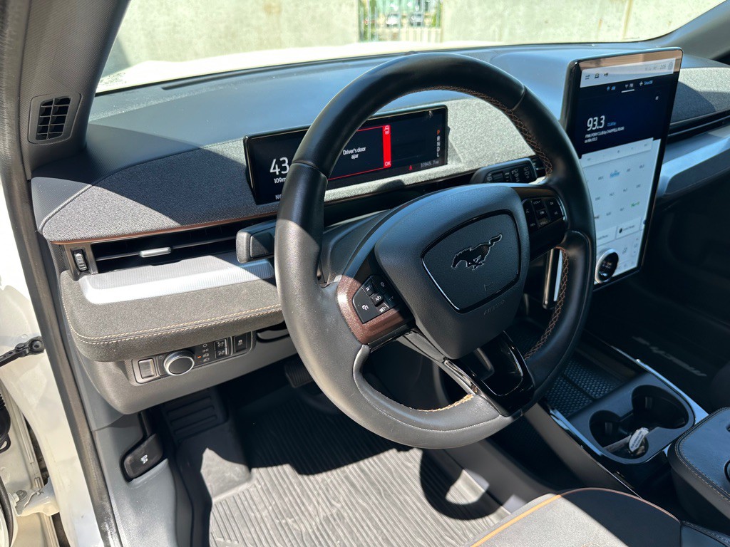 2021 Ford Mustang Image 13
