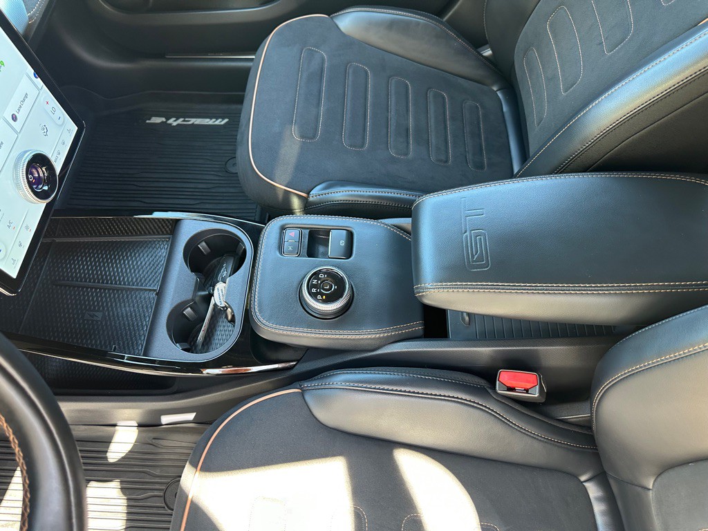 2021 Ford Mustang Image 15