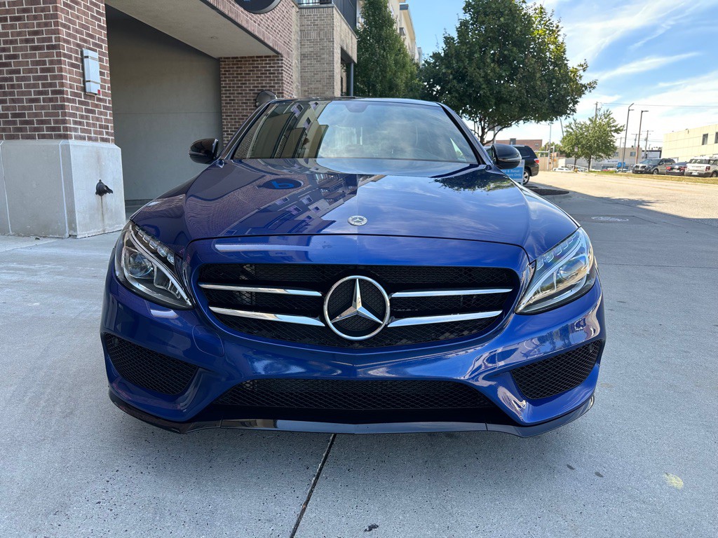 2018 Mercedes-Benz C-Class Image 2