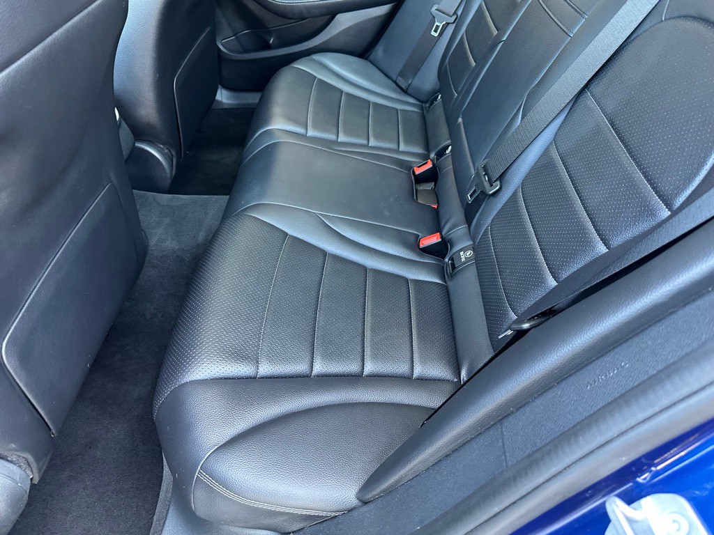 2018 Mercedes-Benz C-Class Image 21