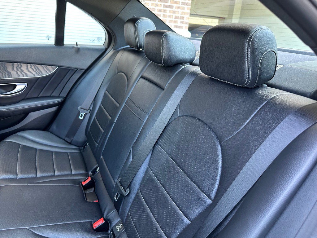 2018 Mercedes-Benz C-Class Image 22