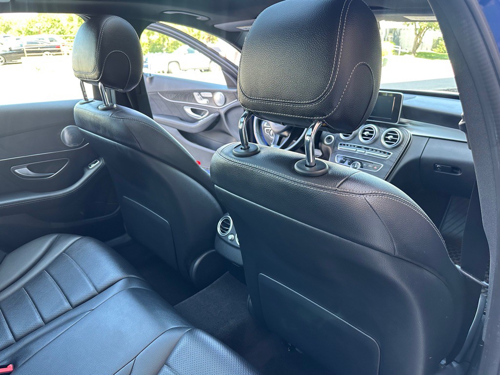 2018 Mercedes-Benz C-Class Image 23