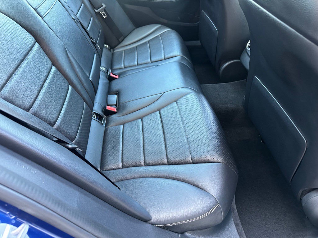 2018 Mercedes-Benz C-Class Image 24