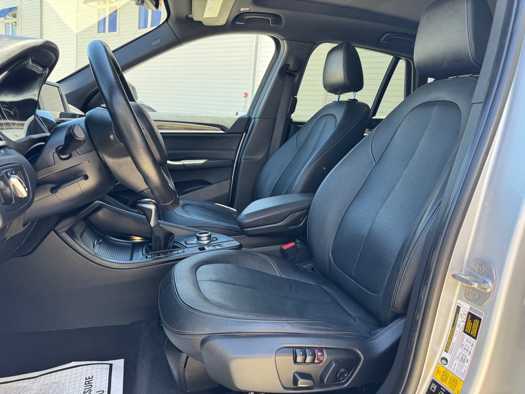 2017 BMW X1 Image 12