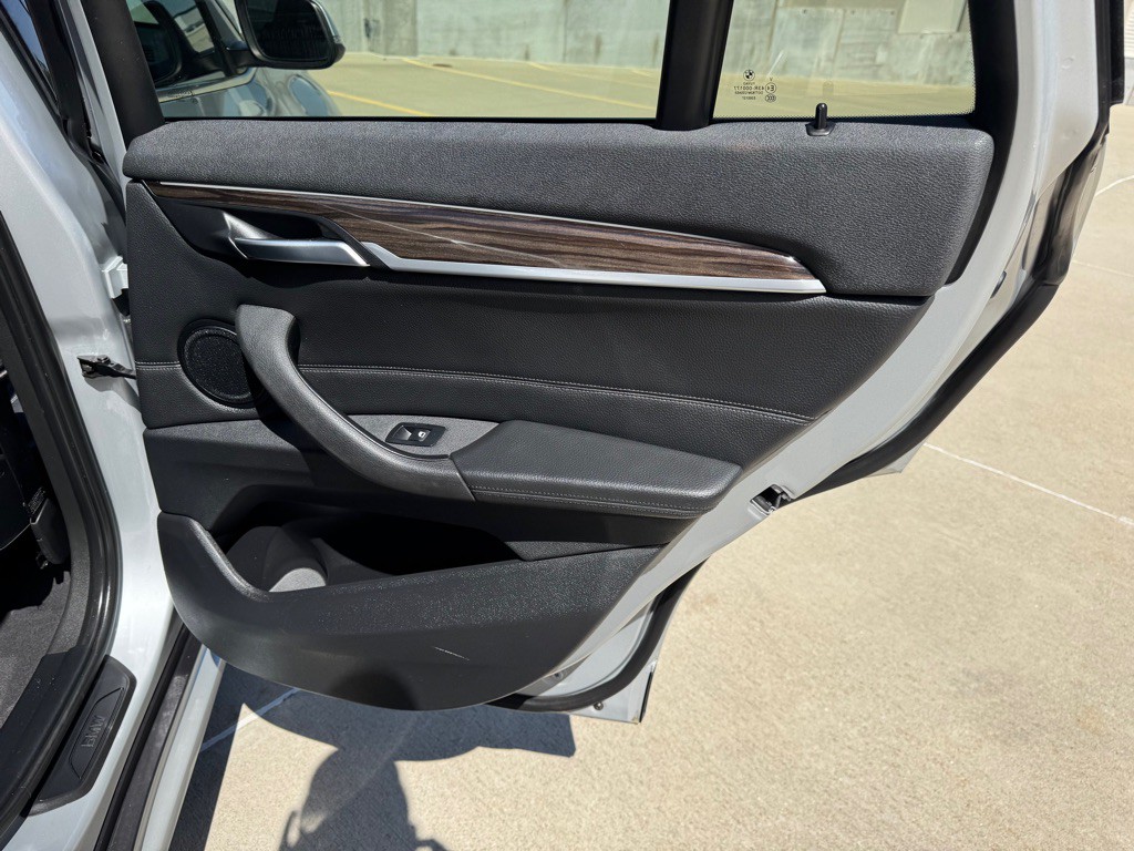 2017 BMW X1 Image 24