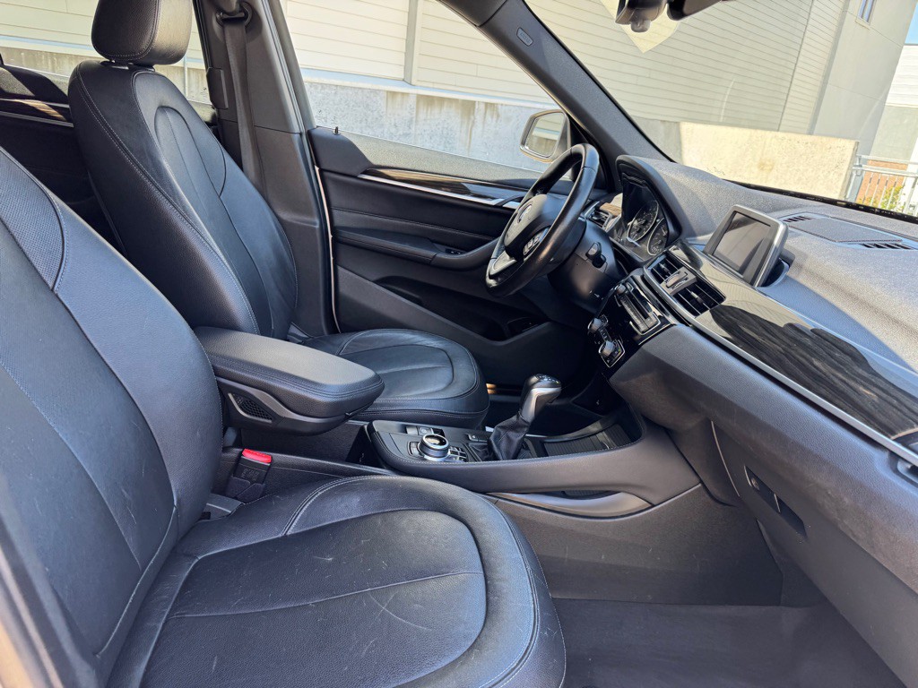 2017 BMW X1 Image 27