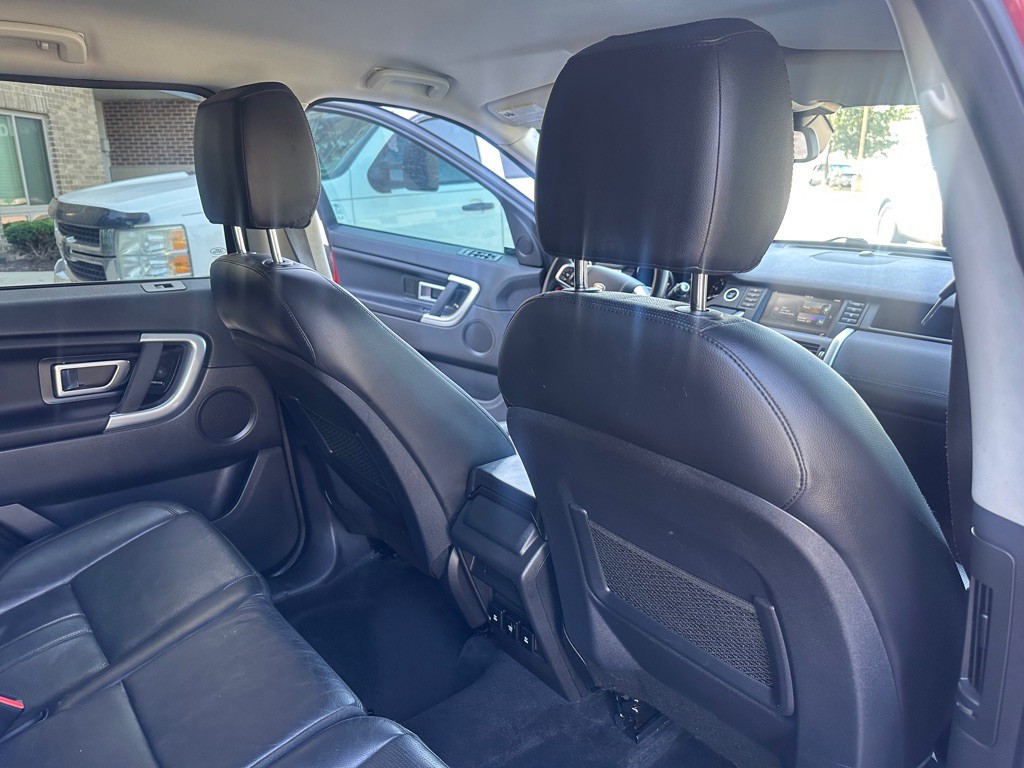 2019 Land Rover Discovery Sport Image 18