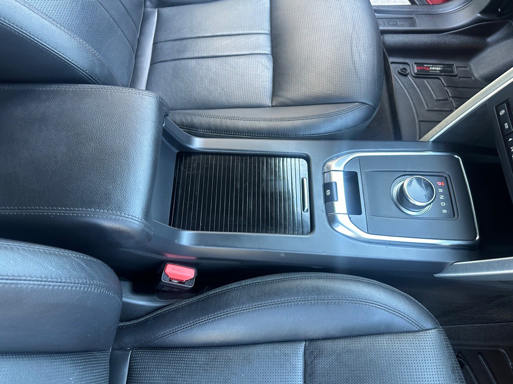 2019 Land Rover Discovery Sport Image 22