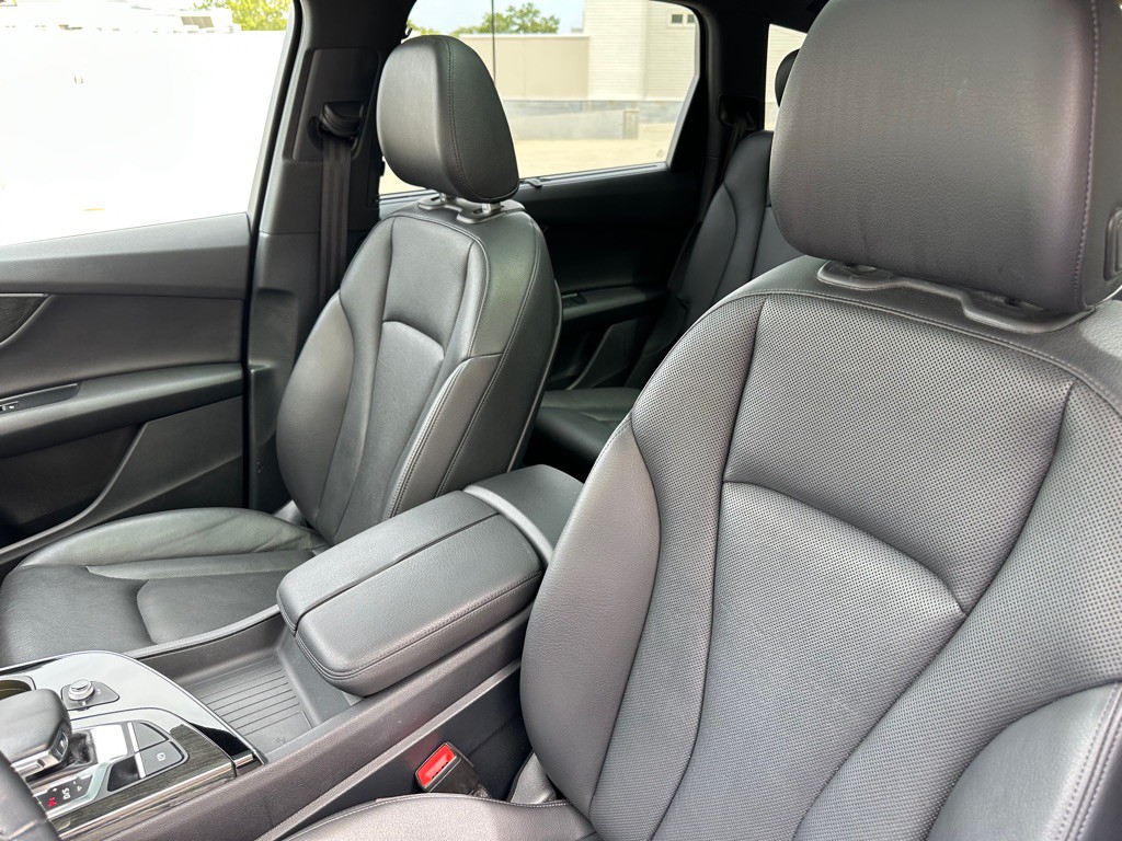 2017 Audi Q7 Image 12