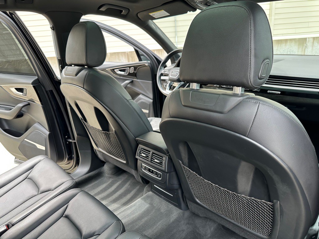 2017 Audi Q7 Image 25