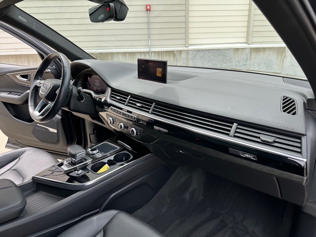 2017 Audi Q7 Image 26