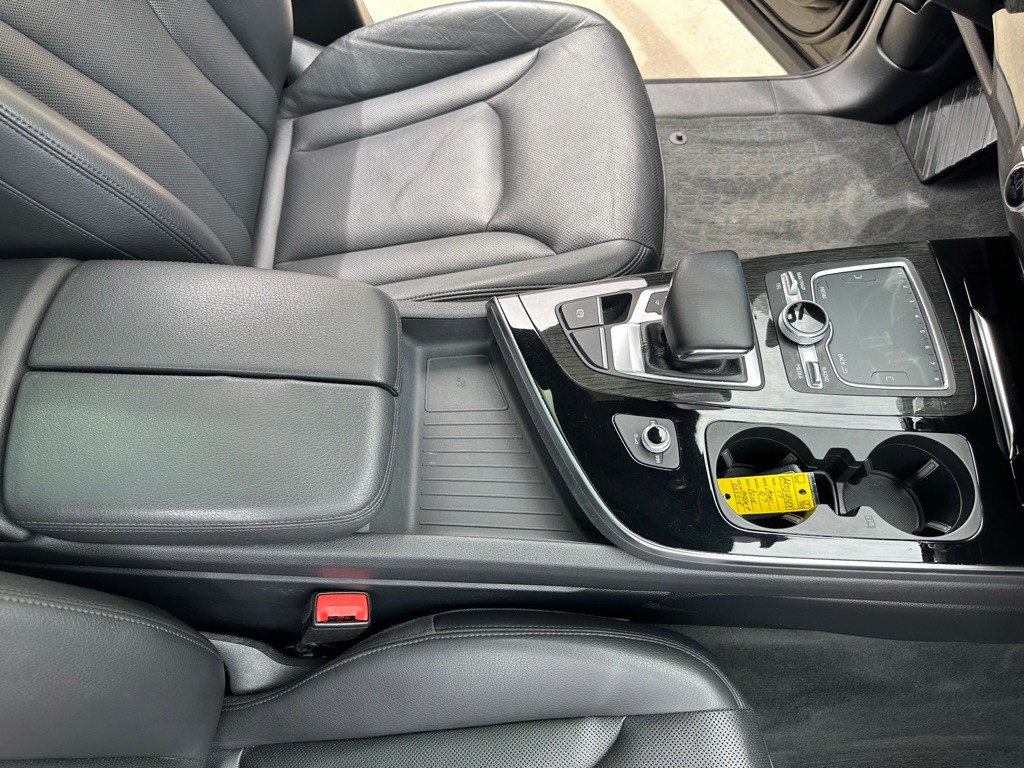 2017 Audi Q7 Image 27