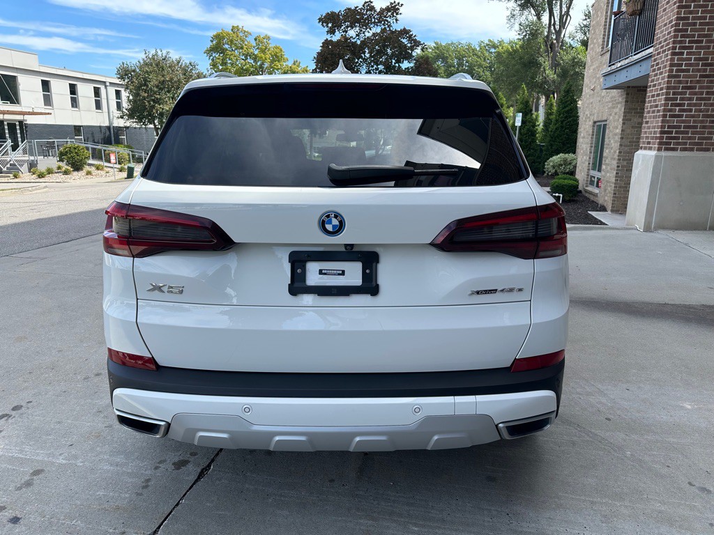 2022 BMW X5 Image 6