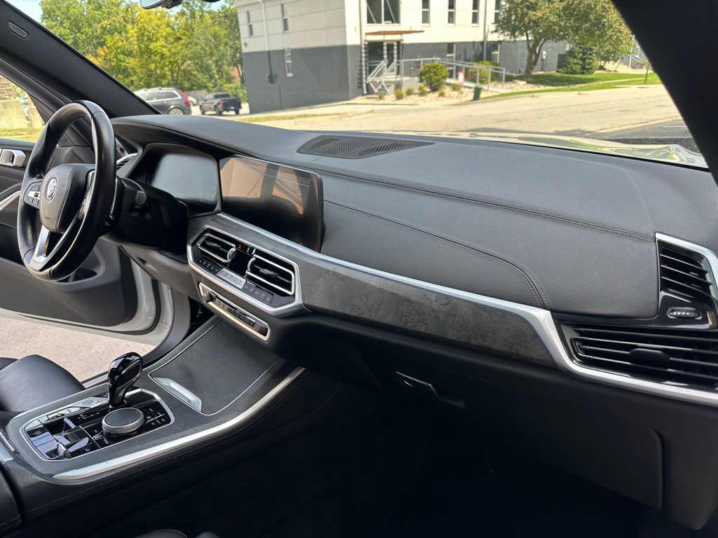 2022 BMW X5 Image 28