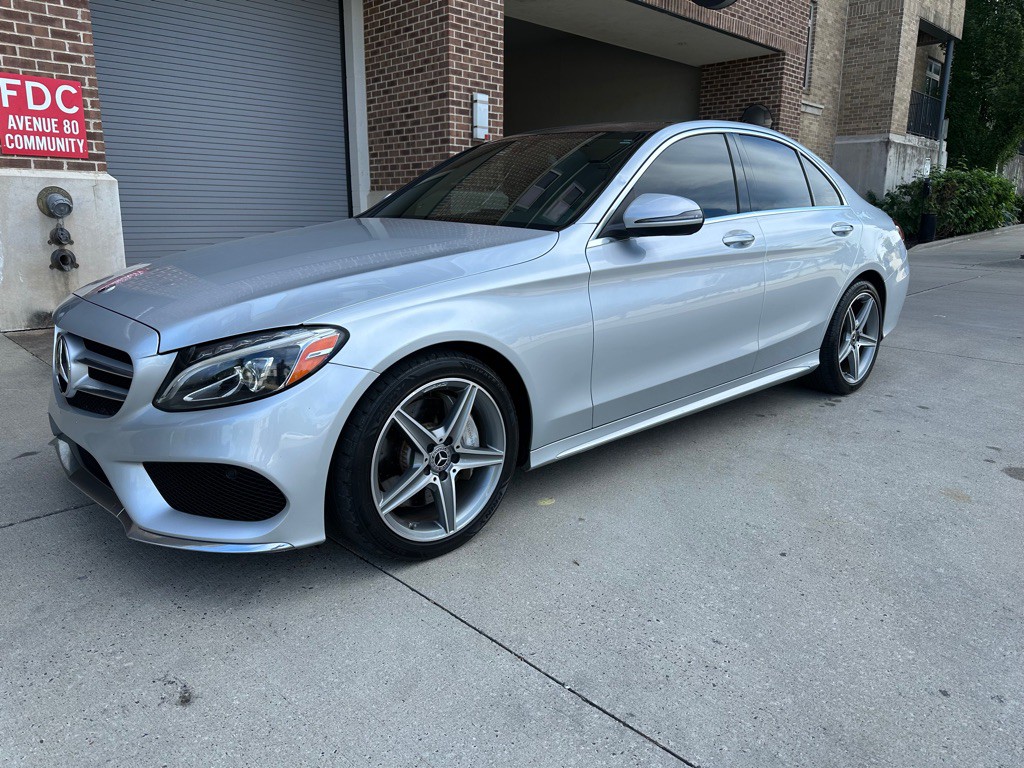 2018 Mercedes-Benz C-Class Image 3