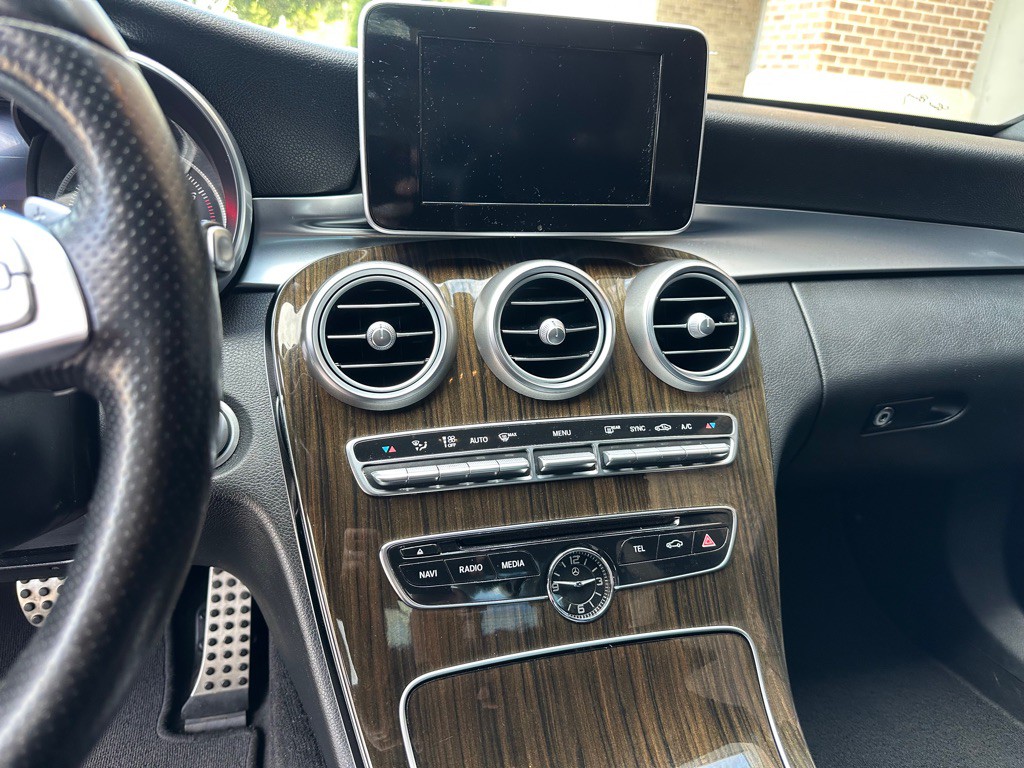 2018 Mercedes-Benz C-Class Image 11