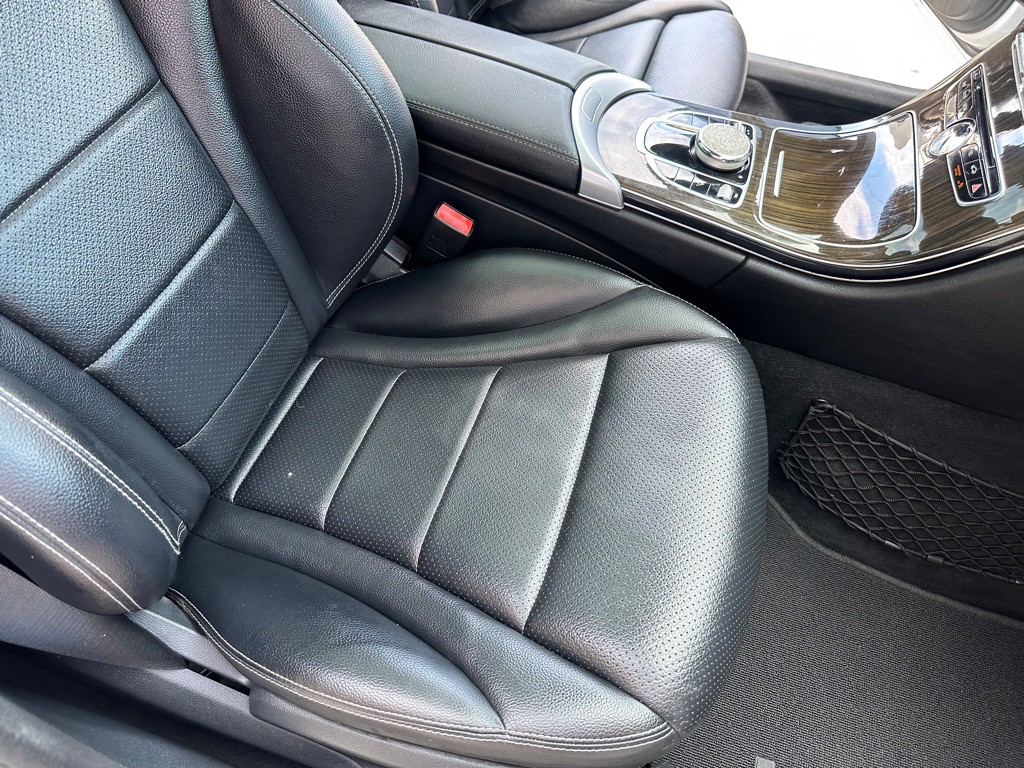 2018 Mercedes-Benz C-Class Image 24