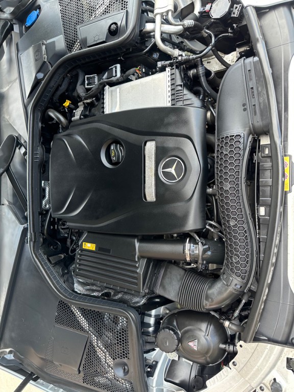 2018 Mercedes-Benz C-Class Image 27