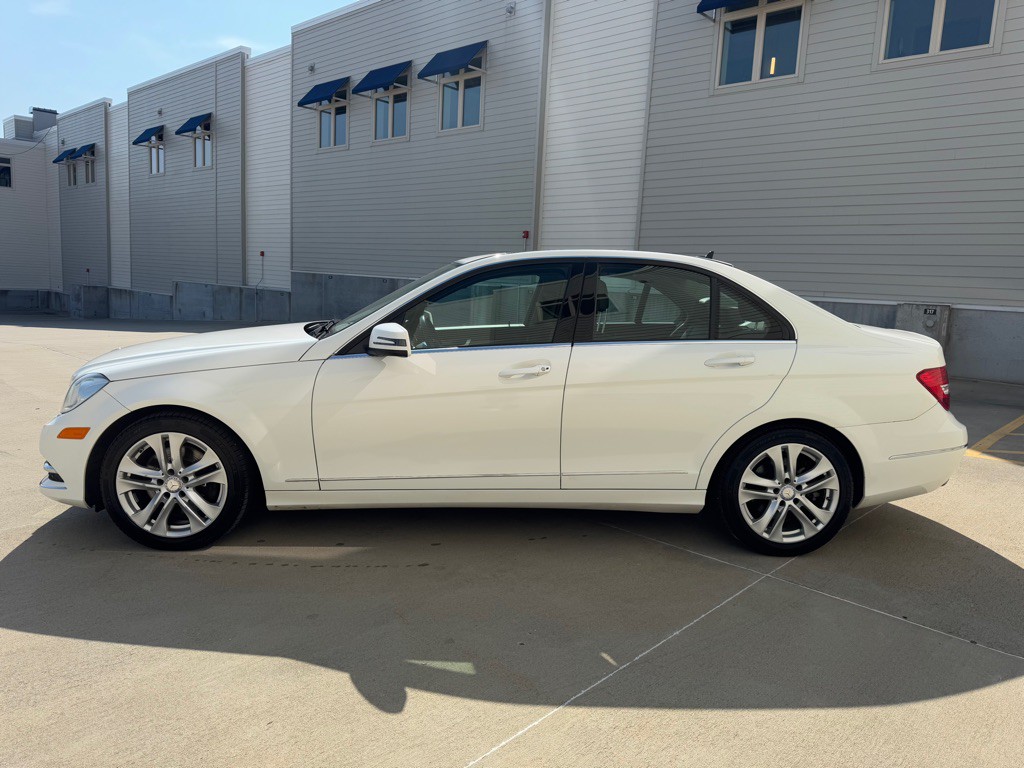 2013 Mercedes-Benz C-Class Image 6