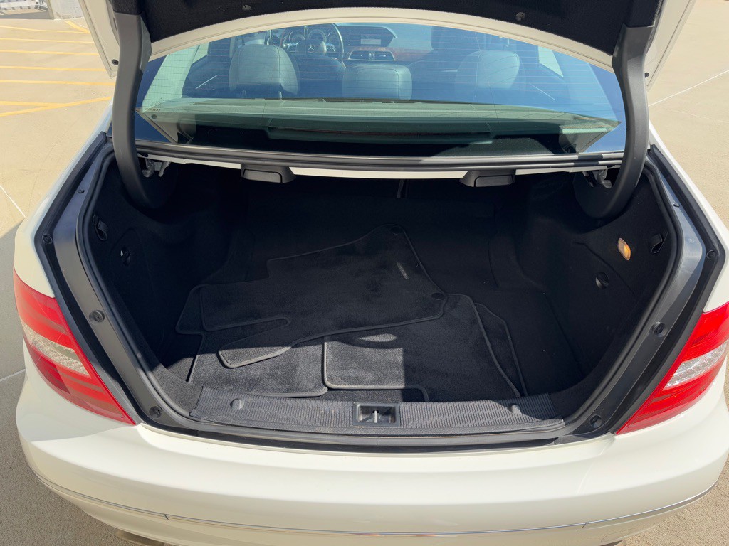 2013 Mercedes-Benz C-Class Image 22