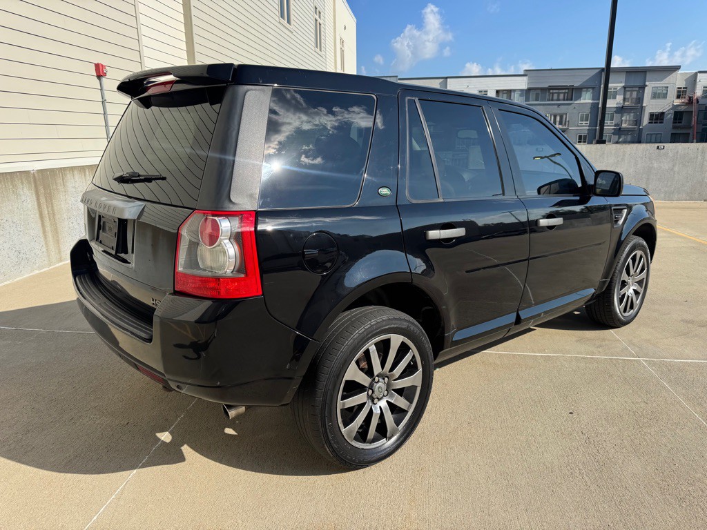 2008 Land Rover LR2 Image 2