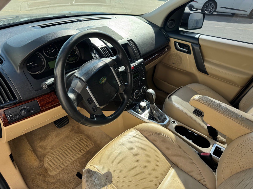 2008 Land Rover LR2 Image 7