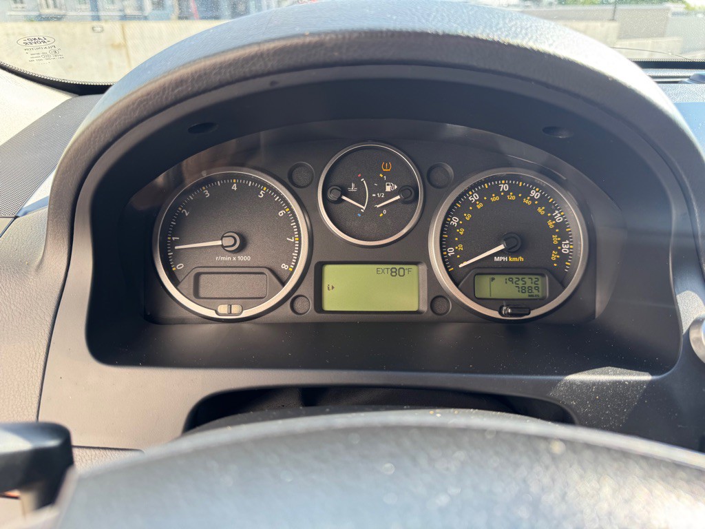 2008 Land Rover LR2 Image 10