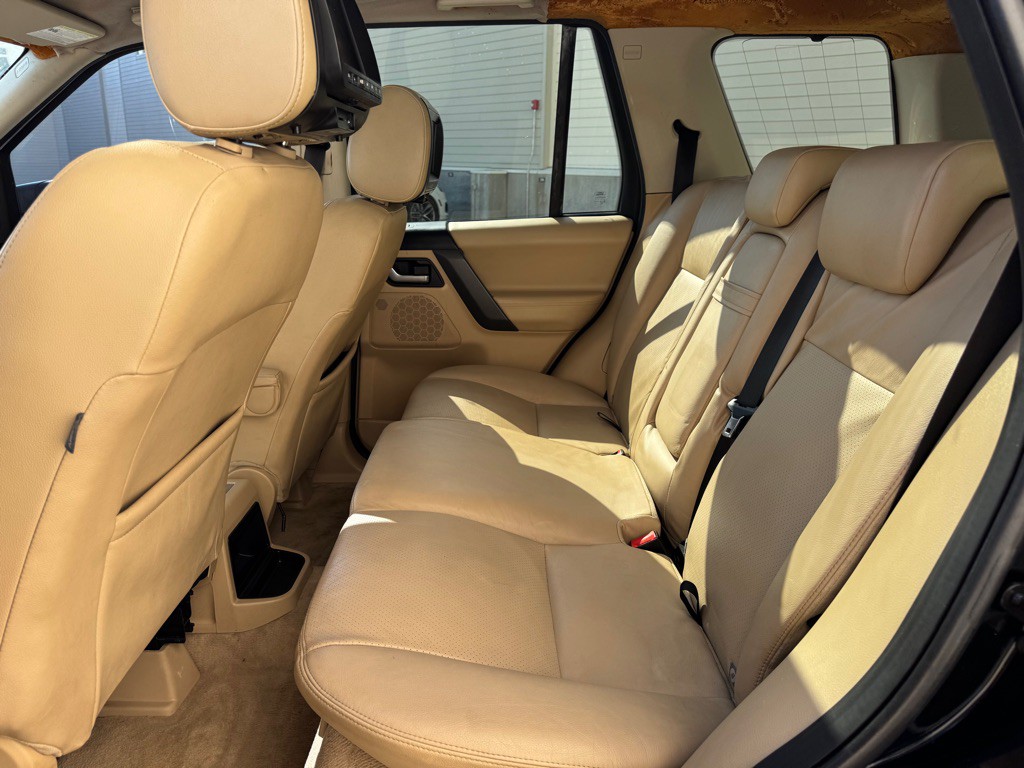 2008 Land Rover LR2 Image 14