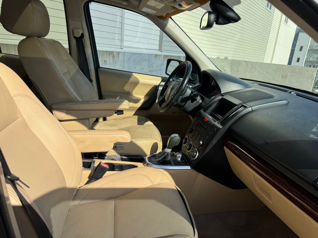 2008 Land Rover LR2 Image 19